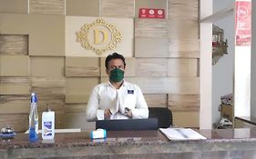 Hotel O Divine Residency Near Phoenix Marketcity